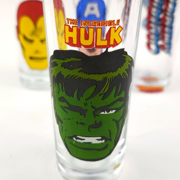 MARVEL Set of 4 2 Oz glasses: Hulk, Capt. AMERICA, Iron Man, 2010 - Picture 15 of 17